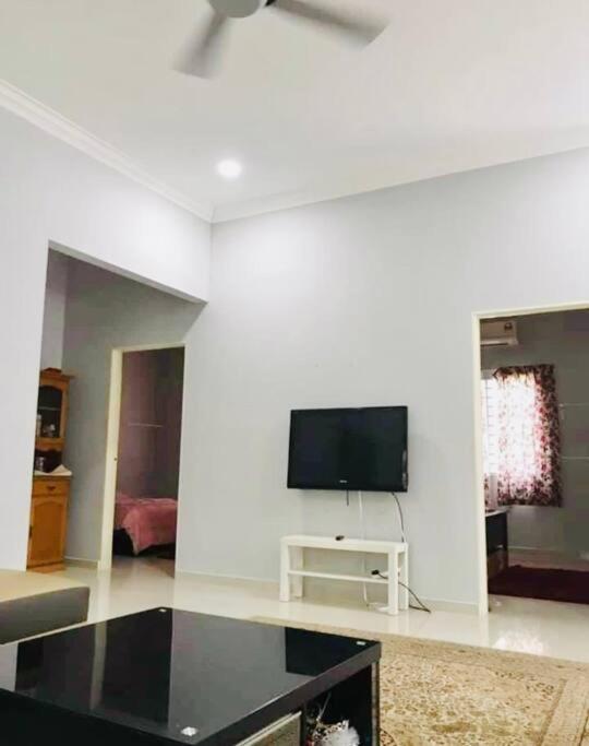 Kundang Villa @ Tasik Biru - 3 Bedrooms Bungalow Rawang Exterior photo