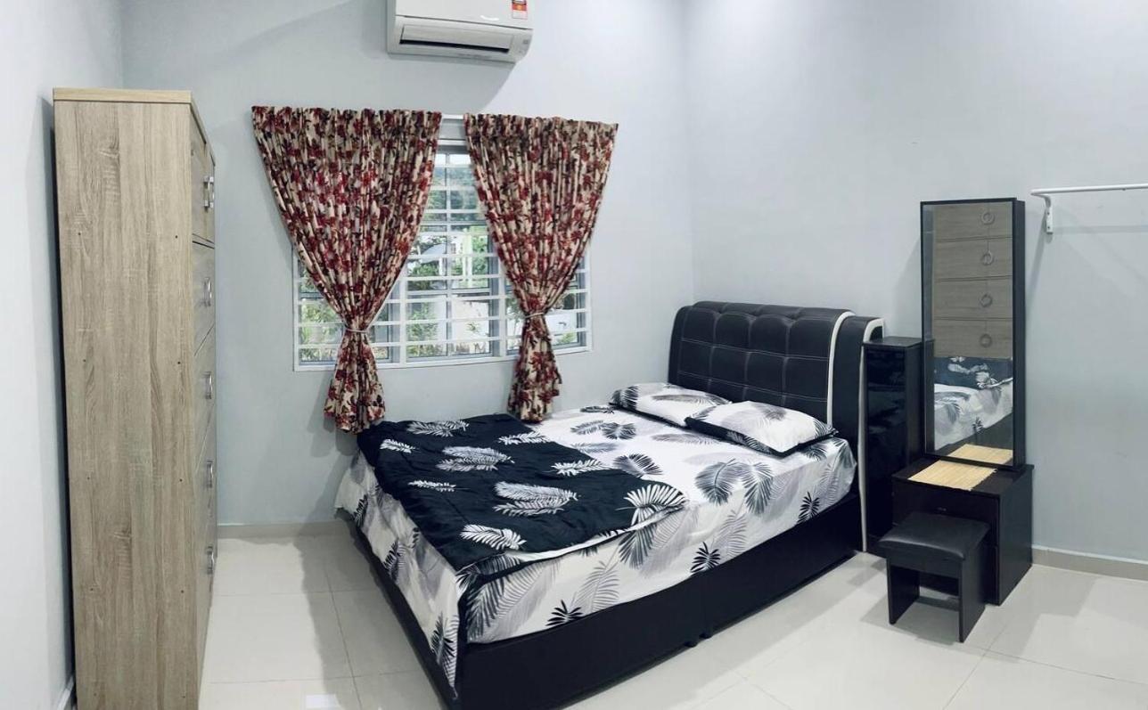 Kundang Villa @ Tasik Biru - 3 Bedrooms Bungalow Rawang Exterior photo